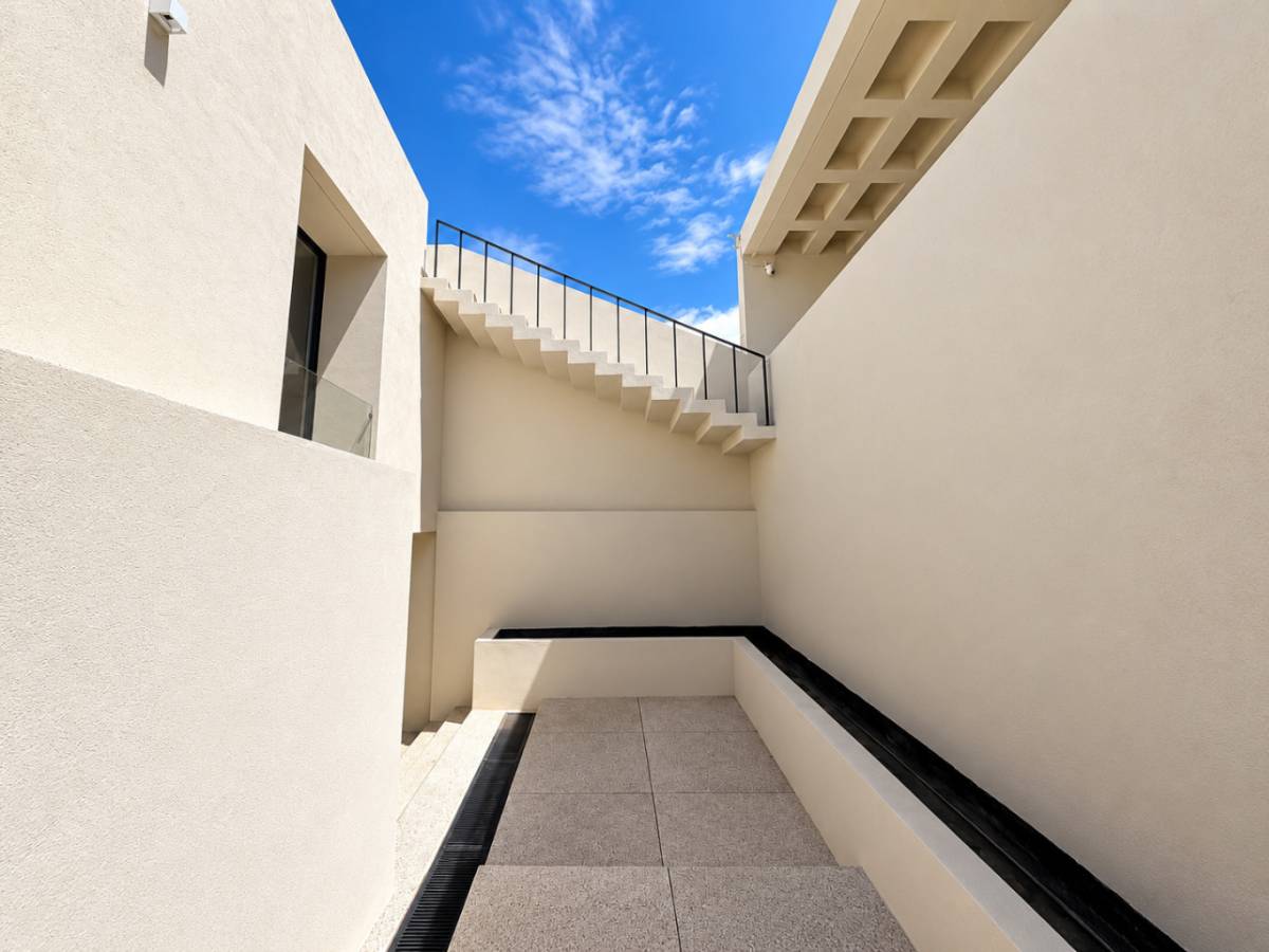 Patio de acceso