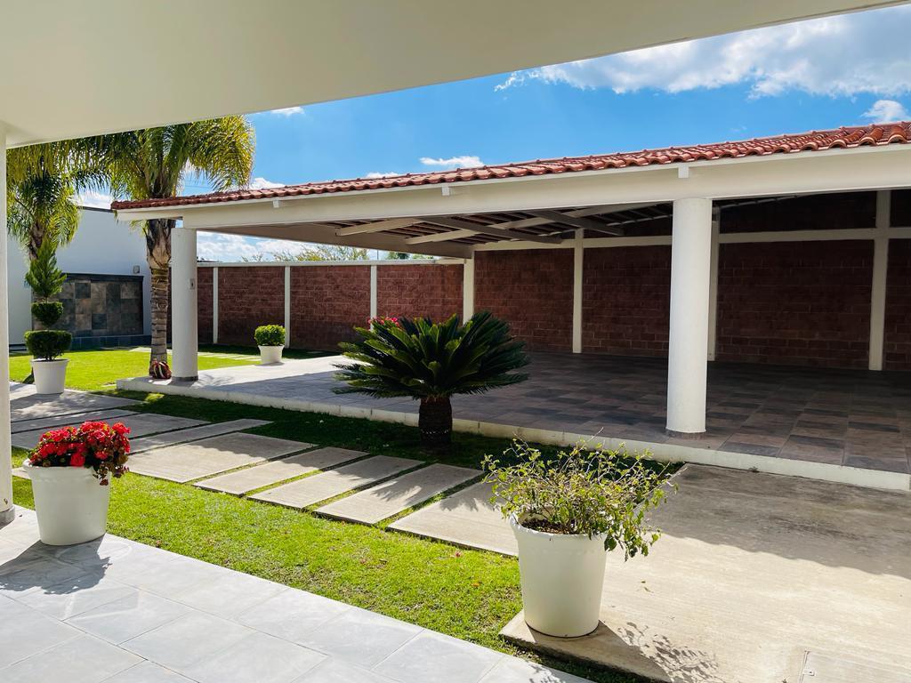 Palapa techada para eventos